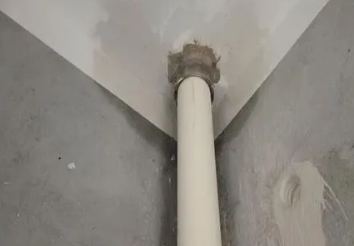 曲松卫生间测漏水之渗水防护